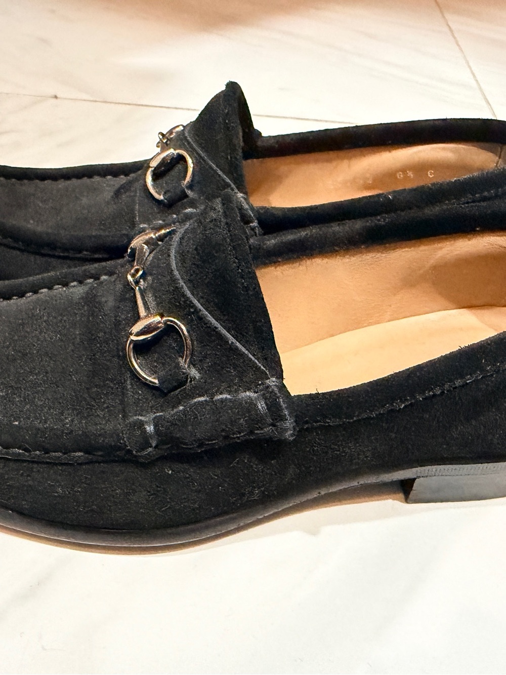 Gucci Black Suede Loafers with Silver Horse Bite Accents size 6.5 - Picture 4 of 8